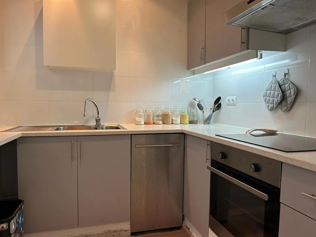 Mikbero 404 Apartman Palamós